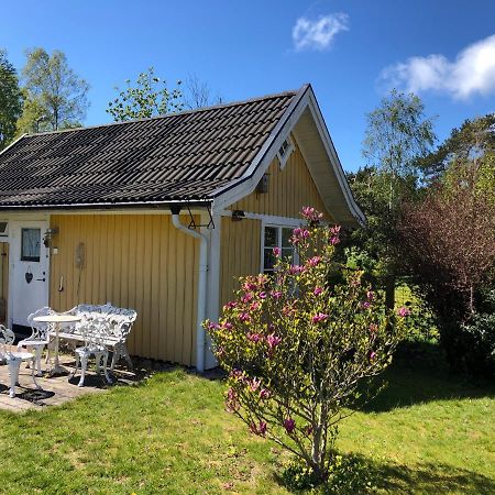 Gaststuga Pa Elsa Beskow Villa Falkenberg Eksteriør bilde